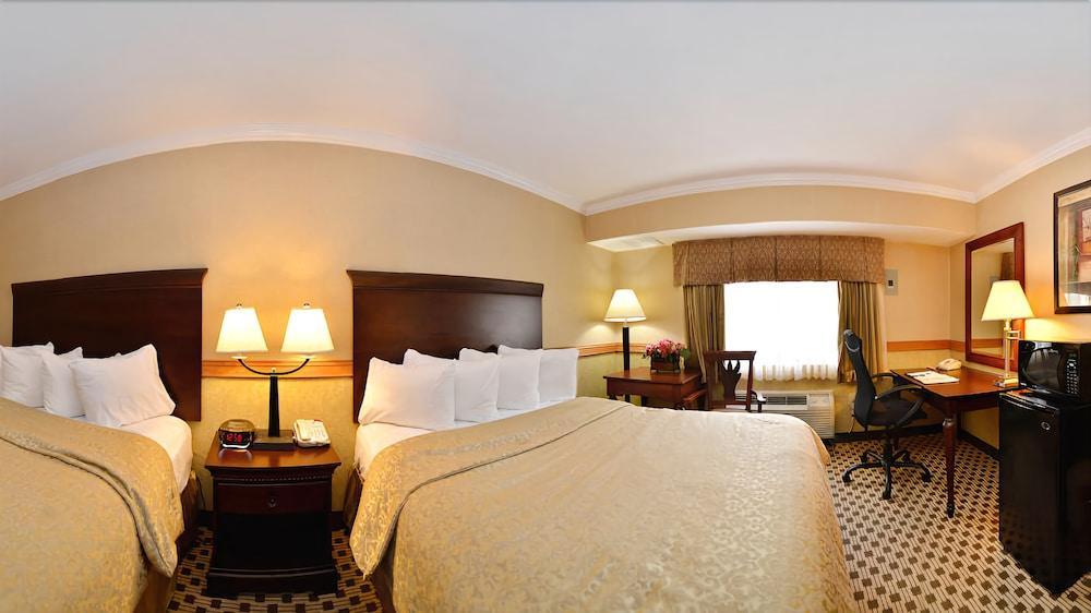 Baymont By Wyndham Pompton Plains/Wayne Hotel Pequannock Exterior photo
